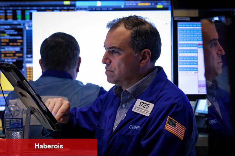 Barclays, bulut ve tekrarlayan gelirde büyüme nedeniyle NetApp’ı yükseltti