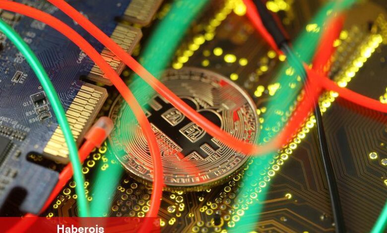 Bitcoin fiyatı bugün: ETF girişleri ticaret belirsizliğini aşmaya yardımcı olurken 94 bin dolarda sabit - Haberois Bitcoin fiyatı bugün: ETF girişleri ticaret belirsizliğini aşmaya yardımcı olurken 94 bin dolarda sabit