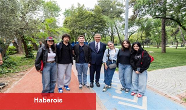 Bucalılardan Lider Tugay'a Hasanağa Bahçesi teşekkürü - Haberois Bucalılardan Lider Tugay'a Hasanağa Bahçesi teşekkürü