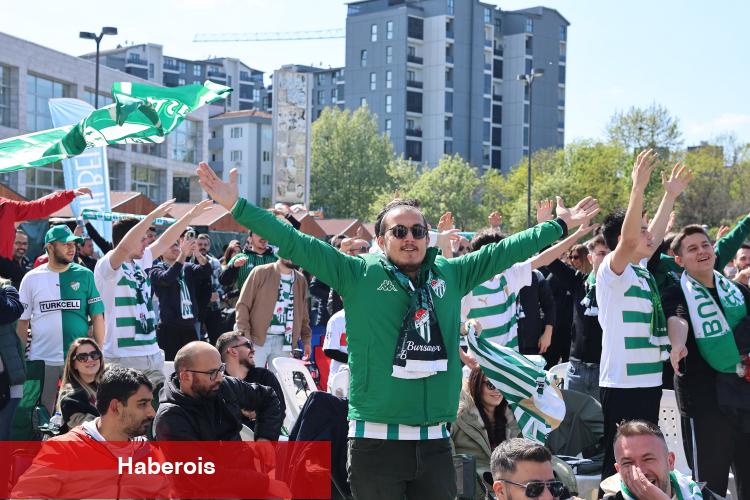 Bursaspor mutlu sona ulaştı! Timsah şampiyon!
