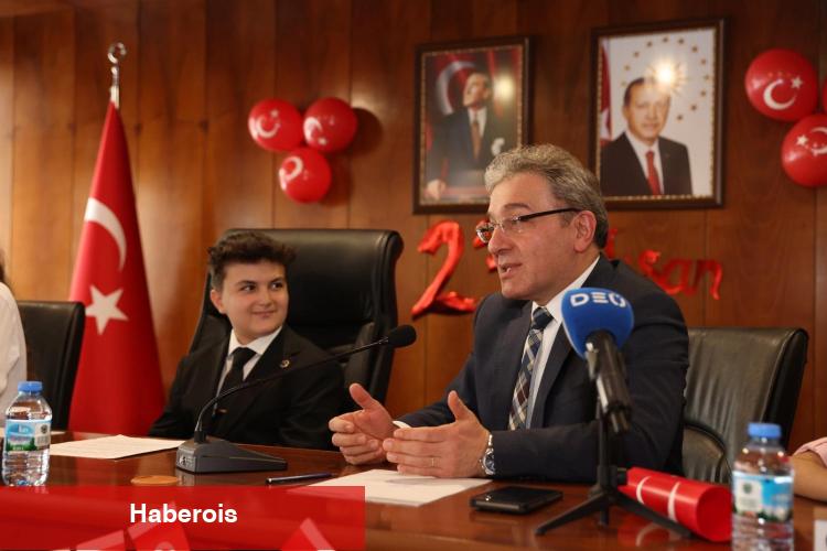 DEÜ'de idare çocuklardaydı