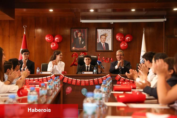 DEÜ'de idare çocuklardaydı
