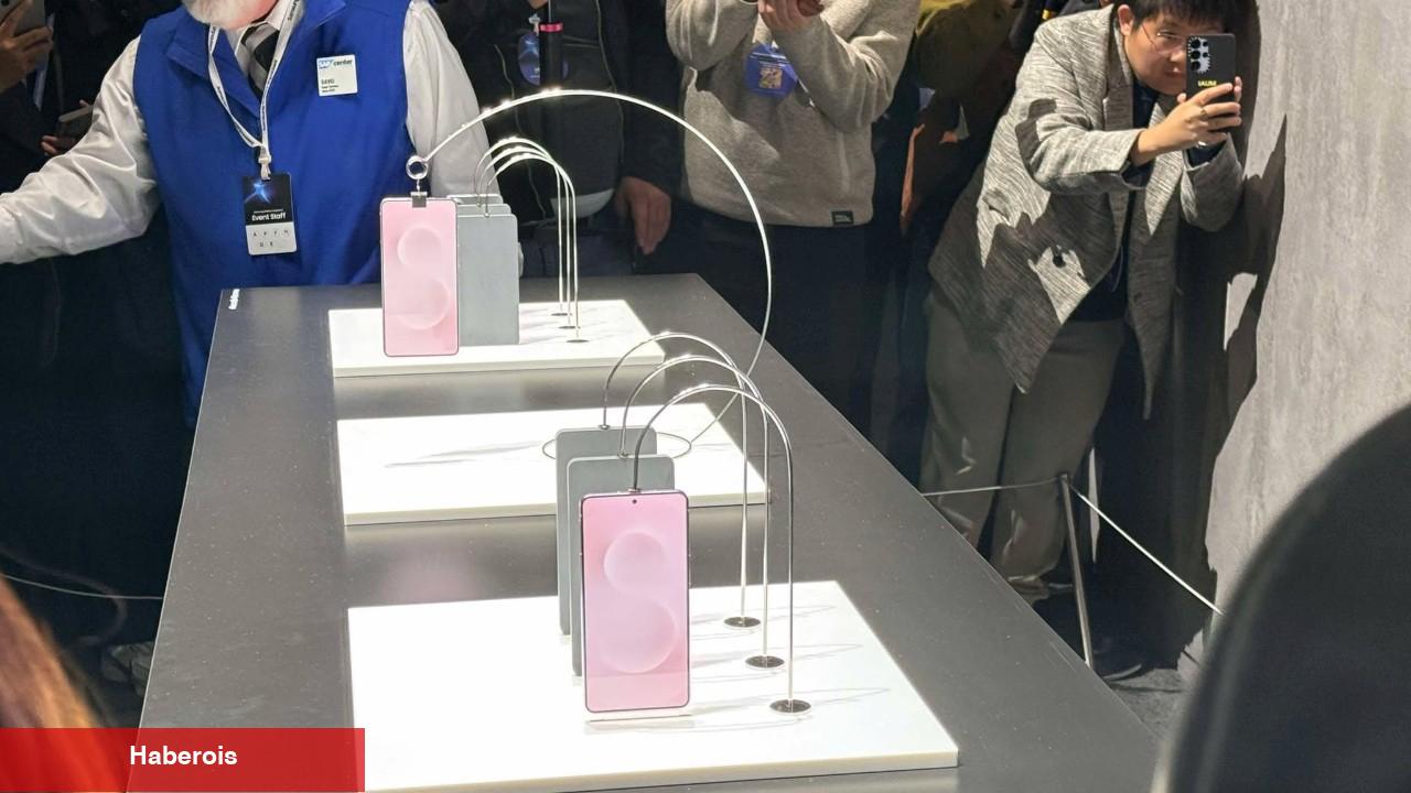 Galaxy S25 Edge’in lansman tarihi, depolama ve renk seçenekleri sızdırıldı