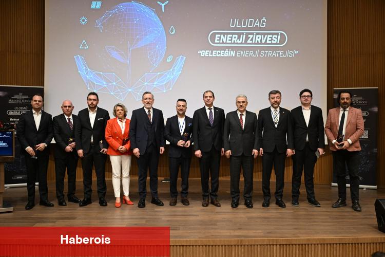 ‘Geleceğin Güç Stratejisi’ Uludağ Güç Zirvesi’nde konuşuldu