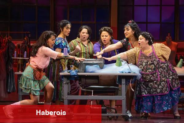 'Gerçek Kadınlar Eğrileri Var' artık bir Broadway şovu. İşte bilmeniz gereken 5 şey.