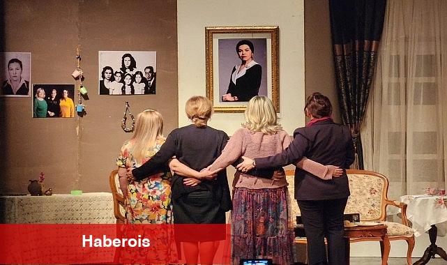 Gölcüklü Kadınların Tiyatro Performansı Hayran Bıraktı - Haberois Gölcüklü Kadınların Tiyatro Performansı Hayran Bıraktı