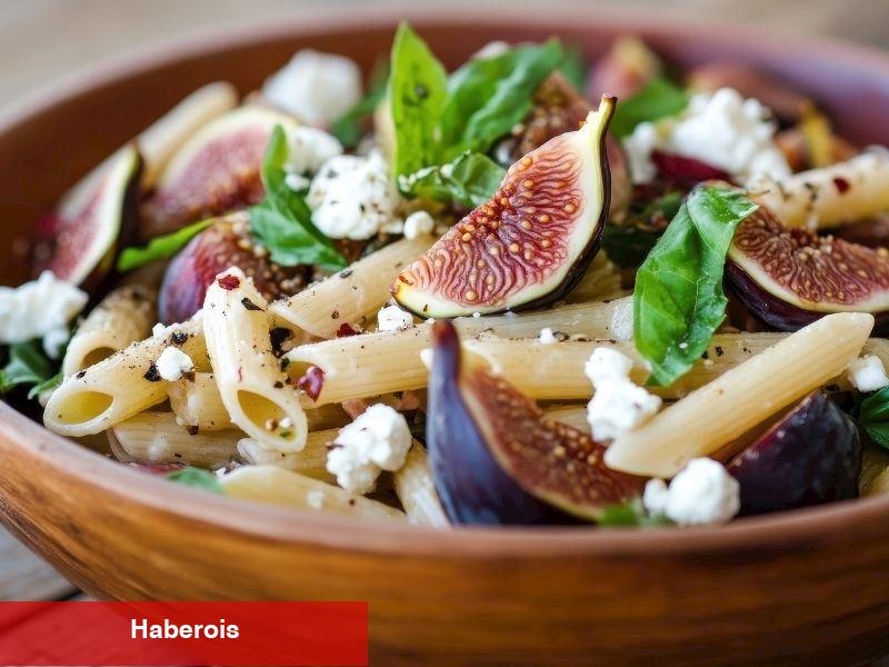 İncir Ve Keçi Peynirli Makarna Salatası