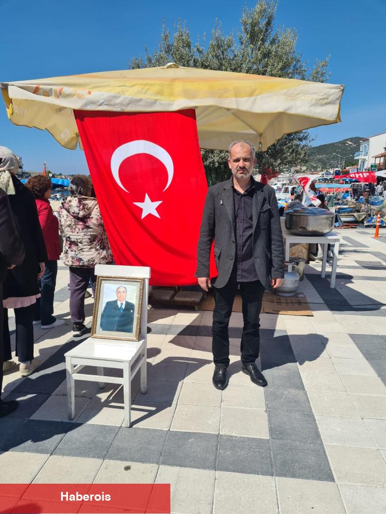 İzmir Foça'da Başbuğ Türkeş'e lokma hayrı