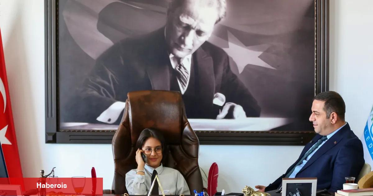İzmir Narlıdere’de, Lider Erman Uzun koltuğu Boran’a devretti