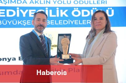 Konya'nın 'Ulaşımda Dijital İkizi Platformu'na belediyecilik ödülü