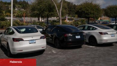 Kullanılan Tesla Pazarı, Elon Musk'u protesto etmek için sattıkça ısınıyor