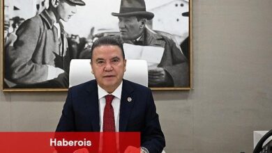 Lider Muhittin Böcek'in 23 Nisan iletisi