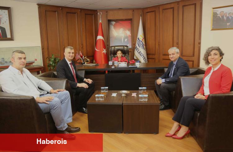 Lider Sezer koltuğunu Aslı Çırak’a devretti
