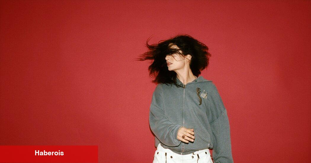 Lorde nostaljik bir ayrılık marşı ve 9 yeni şarkı daha geri döner