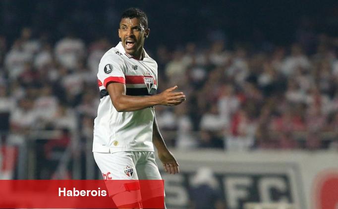Luiz Gustavo, hastaneye kaldırıldı! - Haberois Luiz Gustavo, hastaneye kaldırıldı!