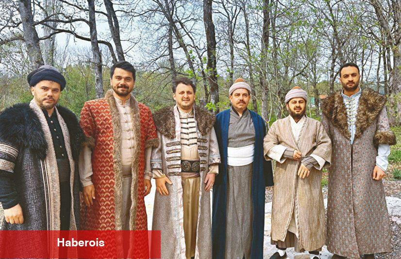 Mehmed: Fetihler Sultanı'ndan büyük sürpriz: Ayasofya'da namaz sahnesinde gönüllüler yer aldı