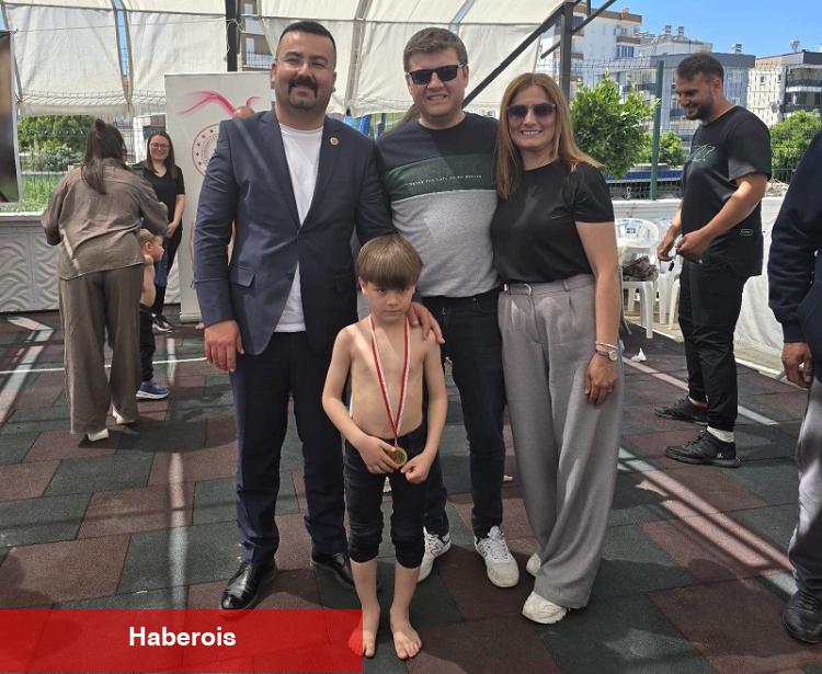 Minik pehlivanlar Antalya Kumluca’da mindere çıktı