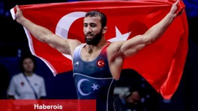 Murat Fırat ve Burhan Akbudak, Avrupa Güreş Şampiyonası'nda 3'üncülük maçına çıkacak