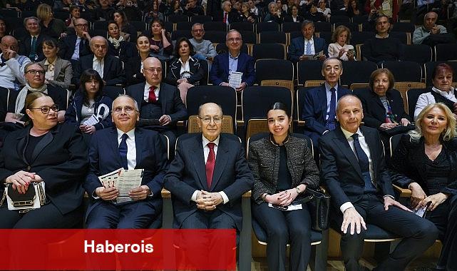 Müzik ve Ankara sevdalısı Cenap And anısına gerçekleştirilen açılış konseriyle başkentte çoksesli müziğin coşkusu başladı - Haberois Müzik ve Ankara sevdalısı Cenap And anısına gerçekleştirilen açılış konseriyle başkentte çoksesli müziğin coşkusu başladı