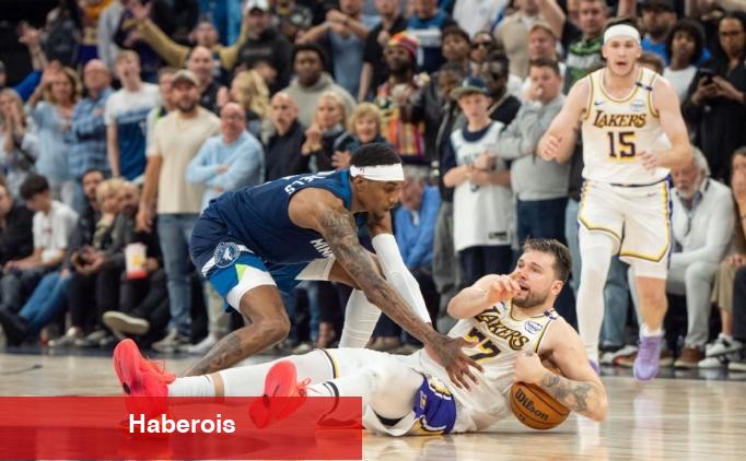 NBA: "Hakemler, Luka'ya yapılan faulü kaçırdı" - Haberois NBA: "Hakemler, Luka'ya yapılan faulü kaçırdı"