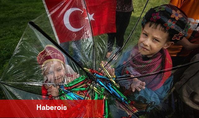 Şenliğin renkleri karelere yansıdı - Haberois Şenliğin renkleri karelere yansıdı