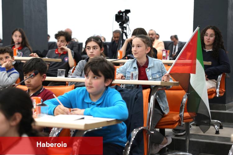 Sivas Belediye Meclisi'nde öğrencilerle özel oturum