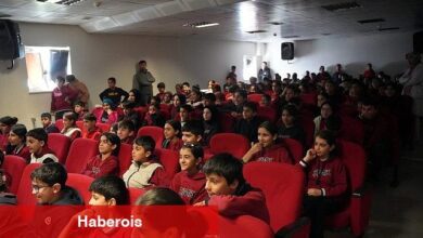 "Sürdür Abi" hem eğlendiriyor hem öğretiyor