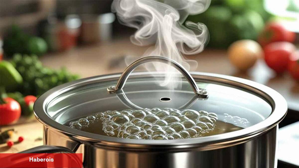 Tencere kapağındaki delik ne işe yarıyor? Karşılığı duyunca şaşıracaksınız