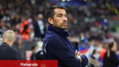 Van Bronckhorst, Leeds'in hedefinde!