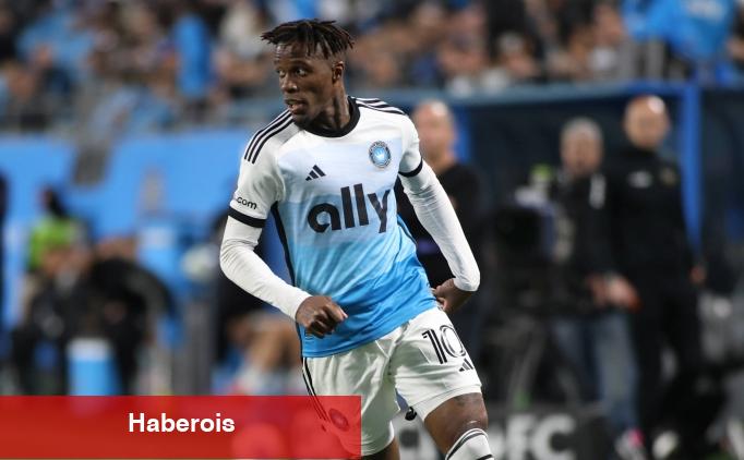 Wilfried Zaha'dan taraftarın tepkisine cevap!