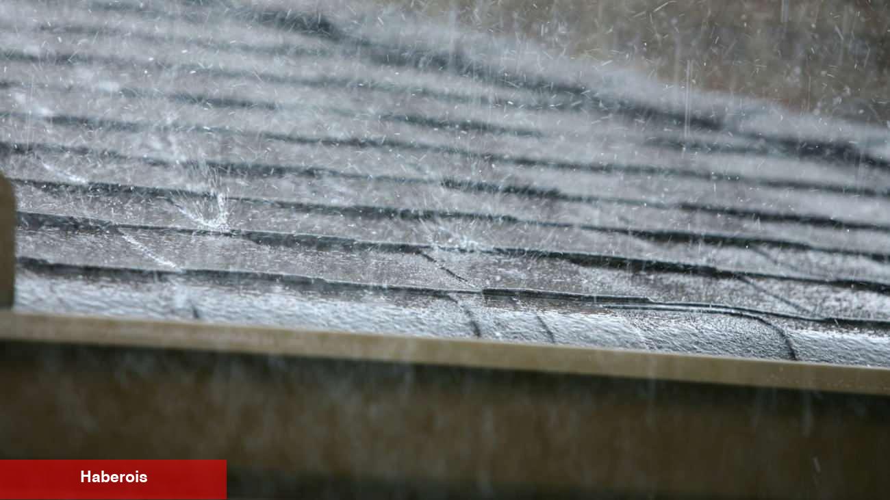 Yağmur damlalarıyla elektrik üretildi: Hidroelektrik sistemlerde yeni buluş!