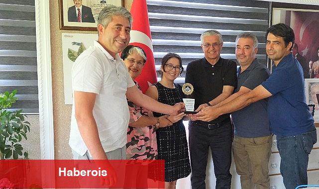 Altınkaya'dan Lider Topaloğlu'na teşekkür plaketi