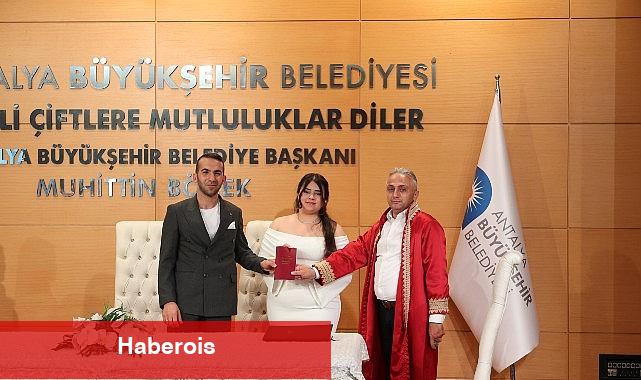 Antalya Büyükşehir Belediyesi nikah salonunda "05.05.2025" yoğunluğu - Haberois Antalya Büyükşehir Belediyesi nikah salonunda "05.05.2025" yoğunluğu