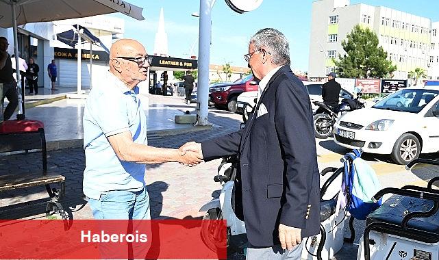 Başkan Topaloğlu pazar esnafını ziyaret etti - Haberois Başkan Topaloğlu pazar esnafını ziyaret etti