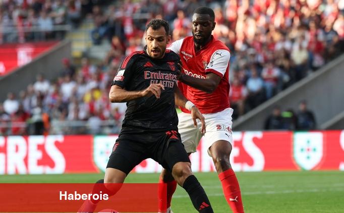 Benfica puan kaybetti ve şampiyonluğu bıraktı!