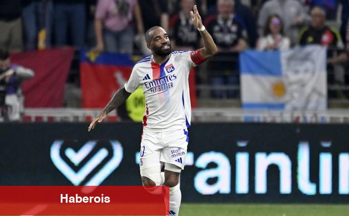 Beşiktaş'ın gayesi bedelsiz Lacazette!