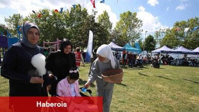 Beyaz Kalpler öğrencilerinden örnek davranış