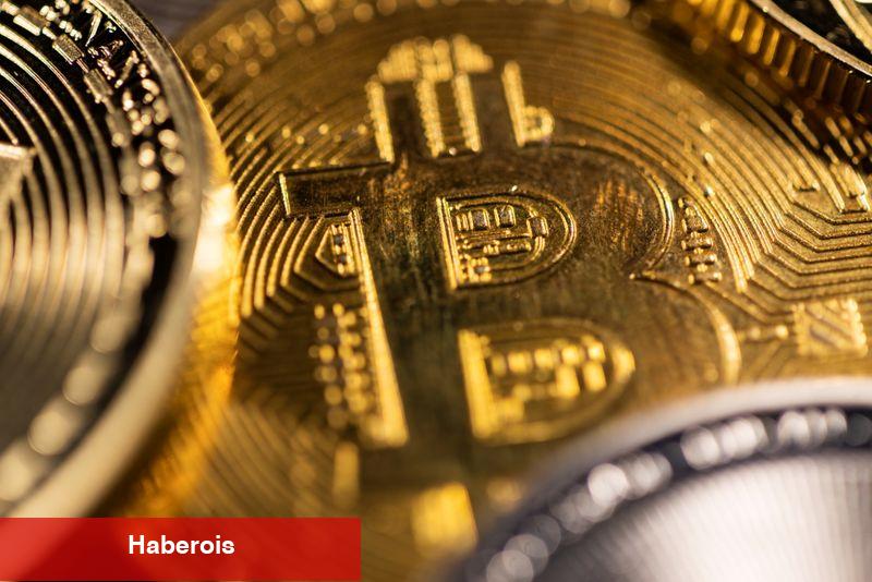 Bitcoin fiyatı bugün: ABD ÜFE enflasyonu öncesi 102,4 bin dolara geriledi
