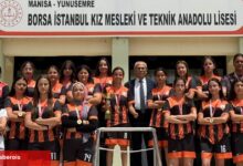 Borsa İstanbul Kız Meslek Lisesi Futsal Vilayet Şampiyonu oldu
