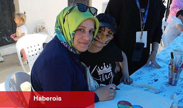 Bu aktiflikte cümbüş ve eğitim bir ortada