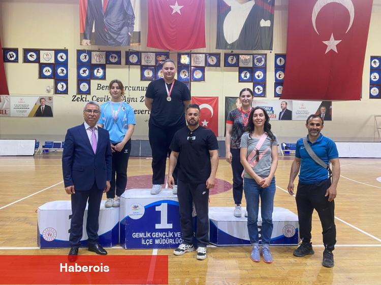 Bursa Gemlik’te okullar ortası turnuva gerçekleştirildi