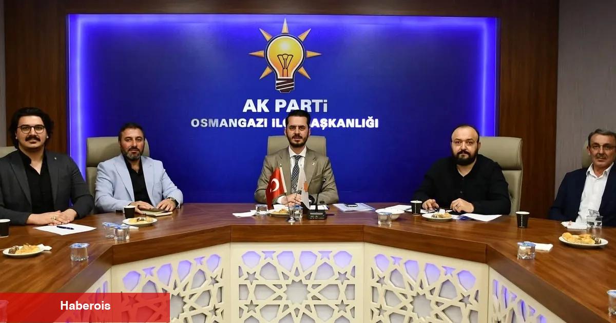 Bursa Osmangazi'de AK Parti Mahalle Liderleriyle buluştu
