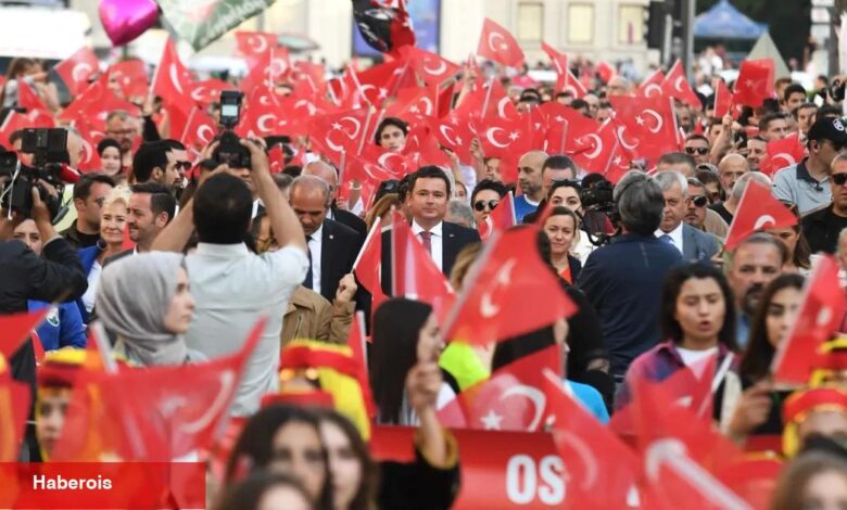 Bursa Osmangazi’de omuz omuza 19 Mayıs yürüyüşü - Haberois Bursa Osmangazi’de omuz omuza 19 Mayıs yürüyüşü