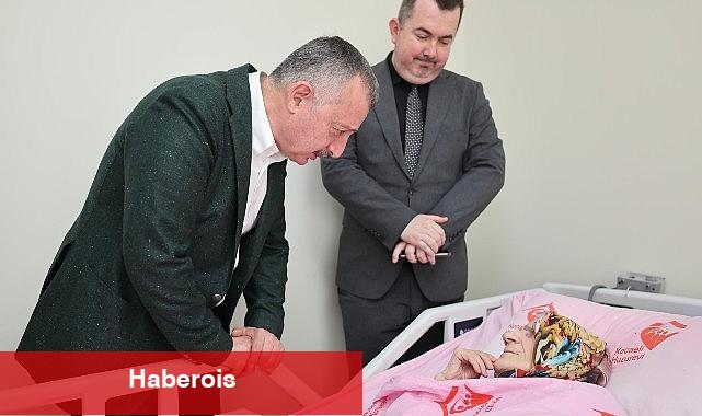 Büyükakın, Anneler Günü'nde şehit ailesi ve huzurevine gitti - Haberois Büyükakın, Anneler Günü'nde şehit ailesi ve huzurevine gitti