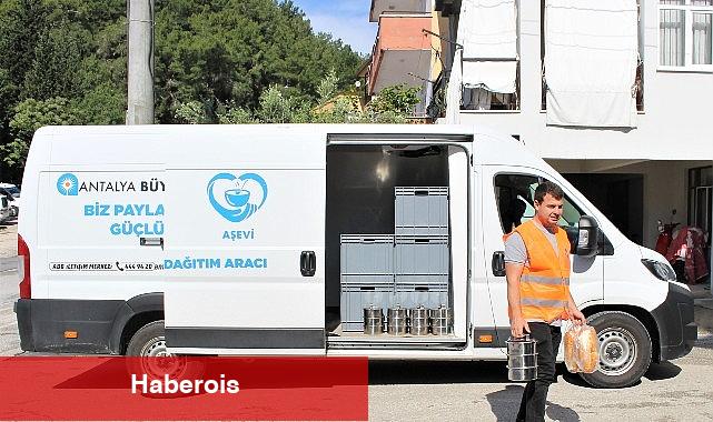 Büyükşehir Belediyesi Manavgat Aşevi muhtaçlık sahiplerinin yanında olmaya devam ediyor