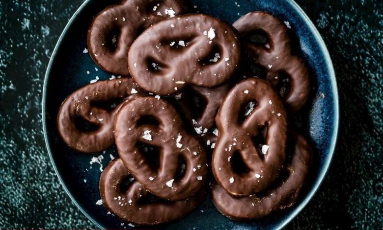 Çikolatalı Pretzel (Brezel) - Haberois Çikolatalı Pretzel (Brezel)
