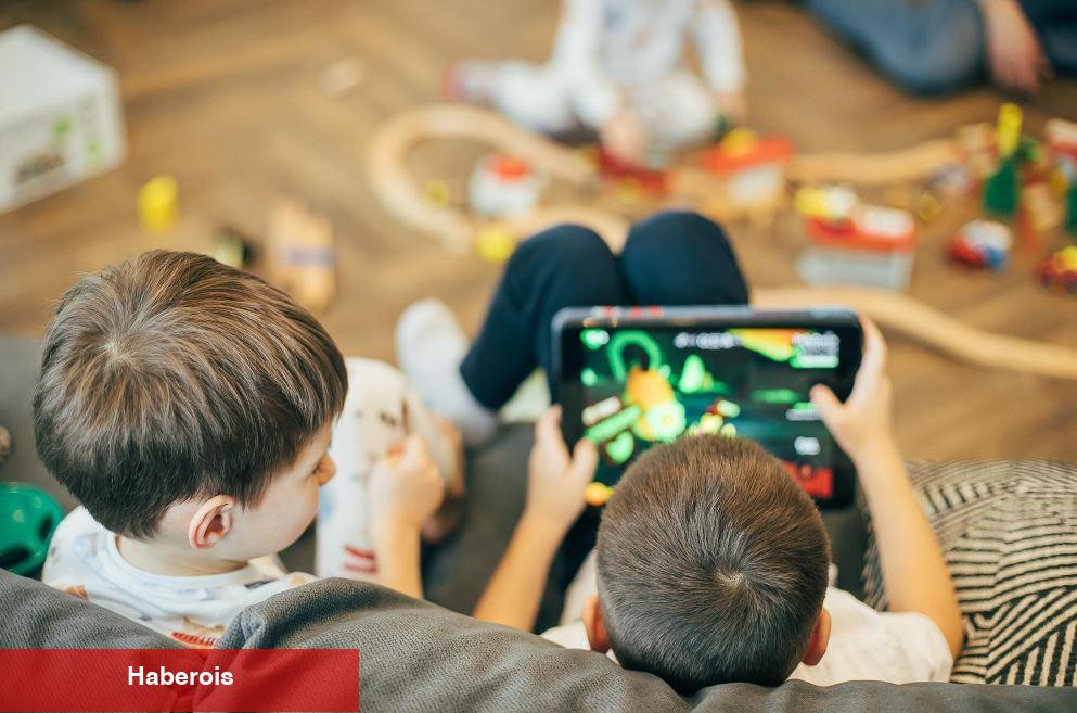 Çocuklarda ekran bağımlılığı nasıl önlenir? Uzmanından kıymetli açıklama