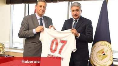 Corendon Airlines Yönetim Kurulu Lideri Yıldıray Karaer, Mısır'ın Turizm ve Sivil Havacılık Bakanları ile bir ortaya geldi