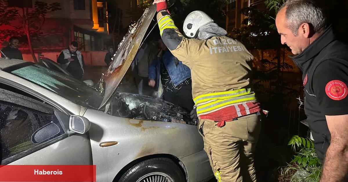 Düzce’de otoparkta araba alev aldı