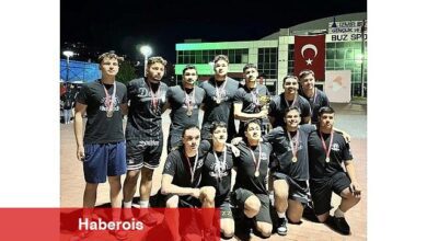 Ege Üniversitesi Sualtı Ragbisi kadrolarından ikili şampiyonluk